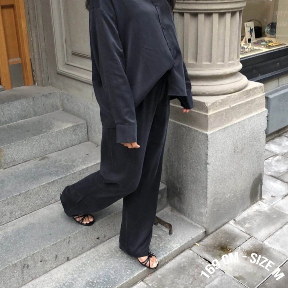 Djerf Avenue Ash on the Go Pants Size M, Tall